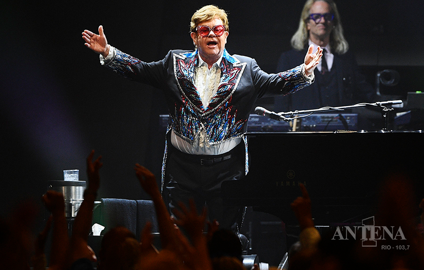 Aos 76 Anos, Elton John Se Despede Dos Palcos Em Turnê Com Show De ...